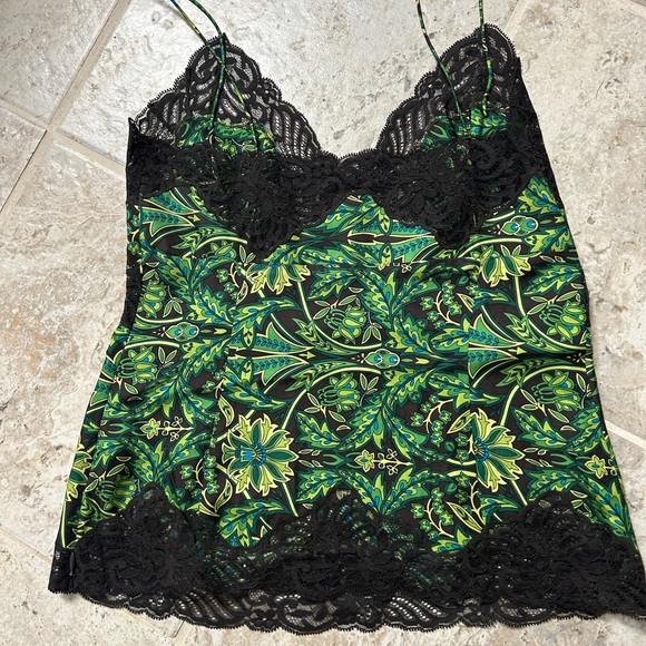 Banana Republic Silk Floral Laced Camisole NWOT Size 4 - Picture 3 of 7